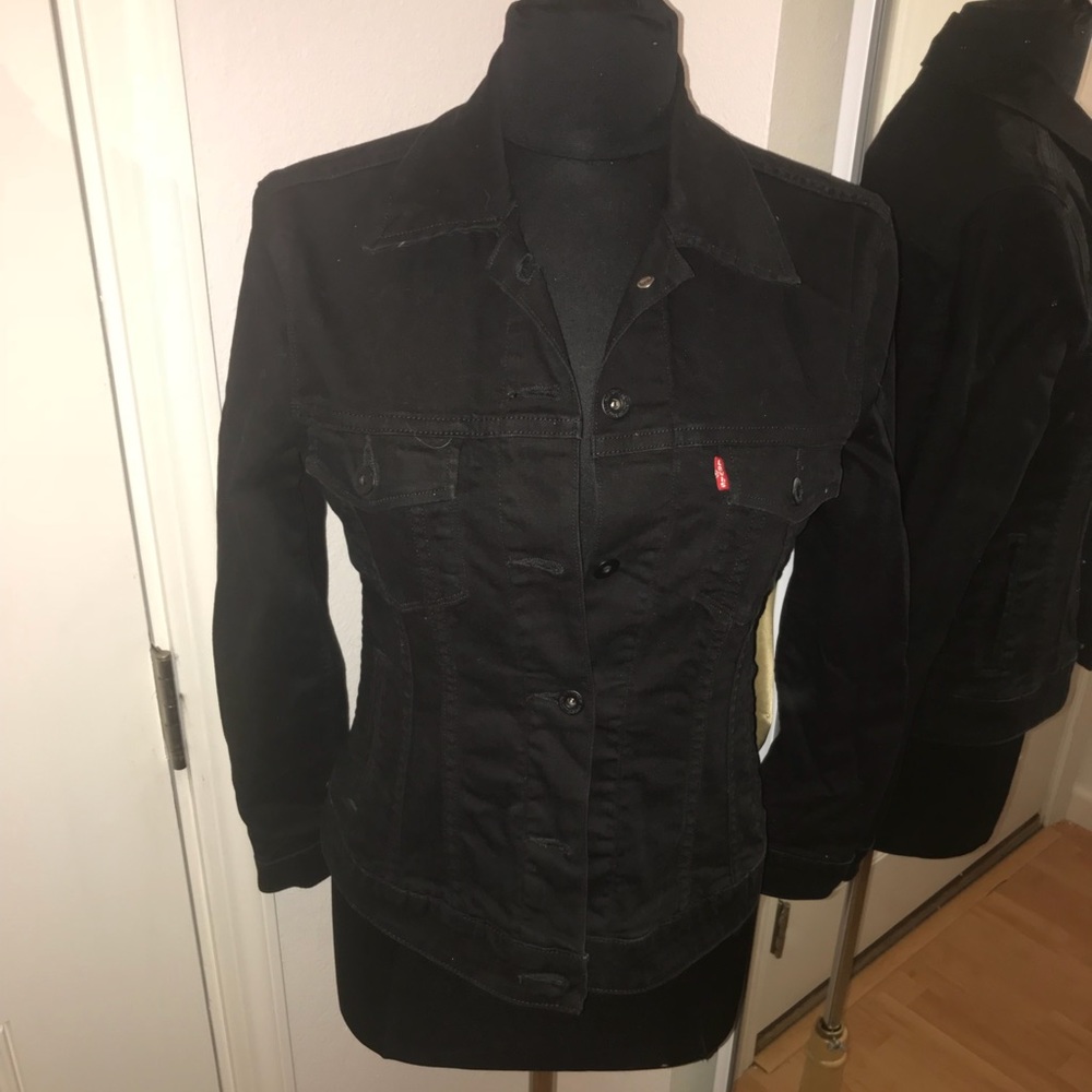 Levi’s black denim jacket